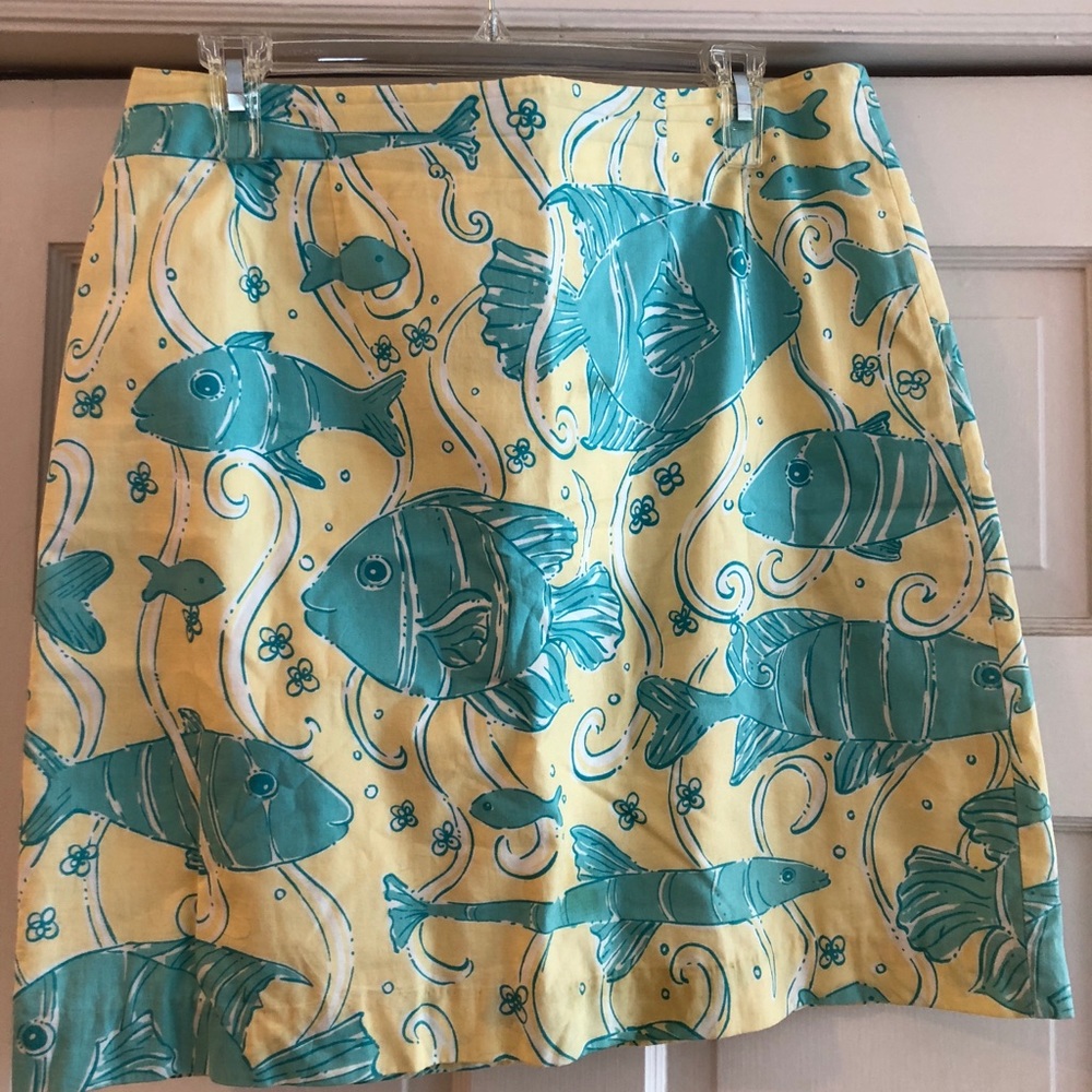 Adorable simple skirt by lilly Pulitzer